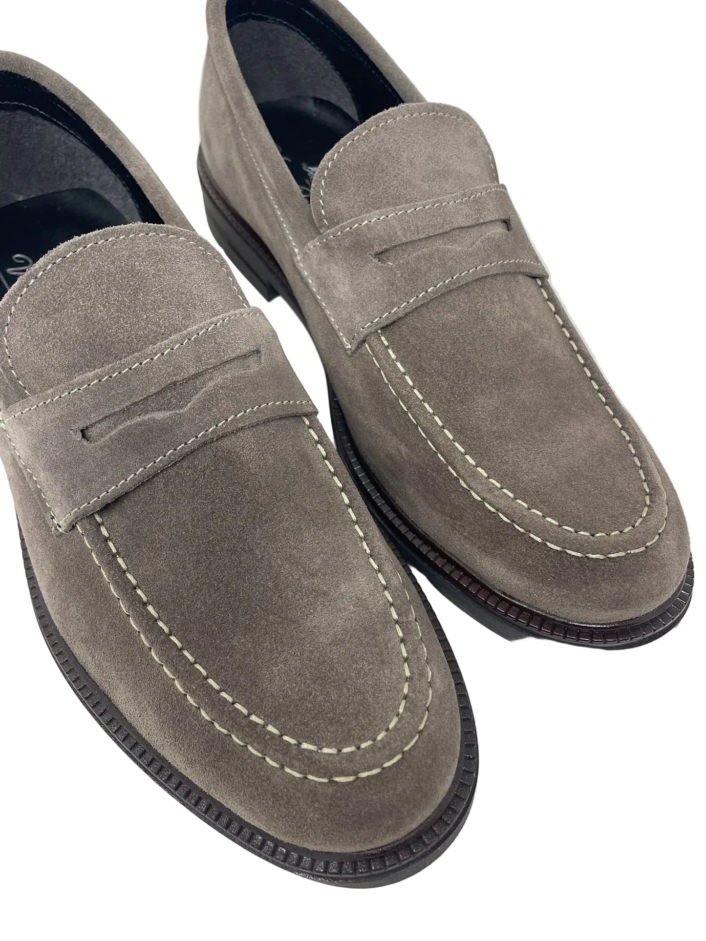 Mocassino College in Pelle Scamosciata con Fondo Vibram – Made in Italy