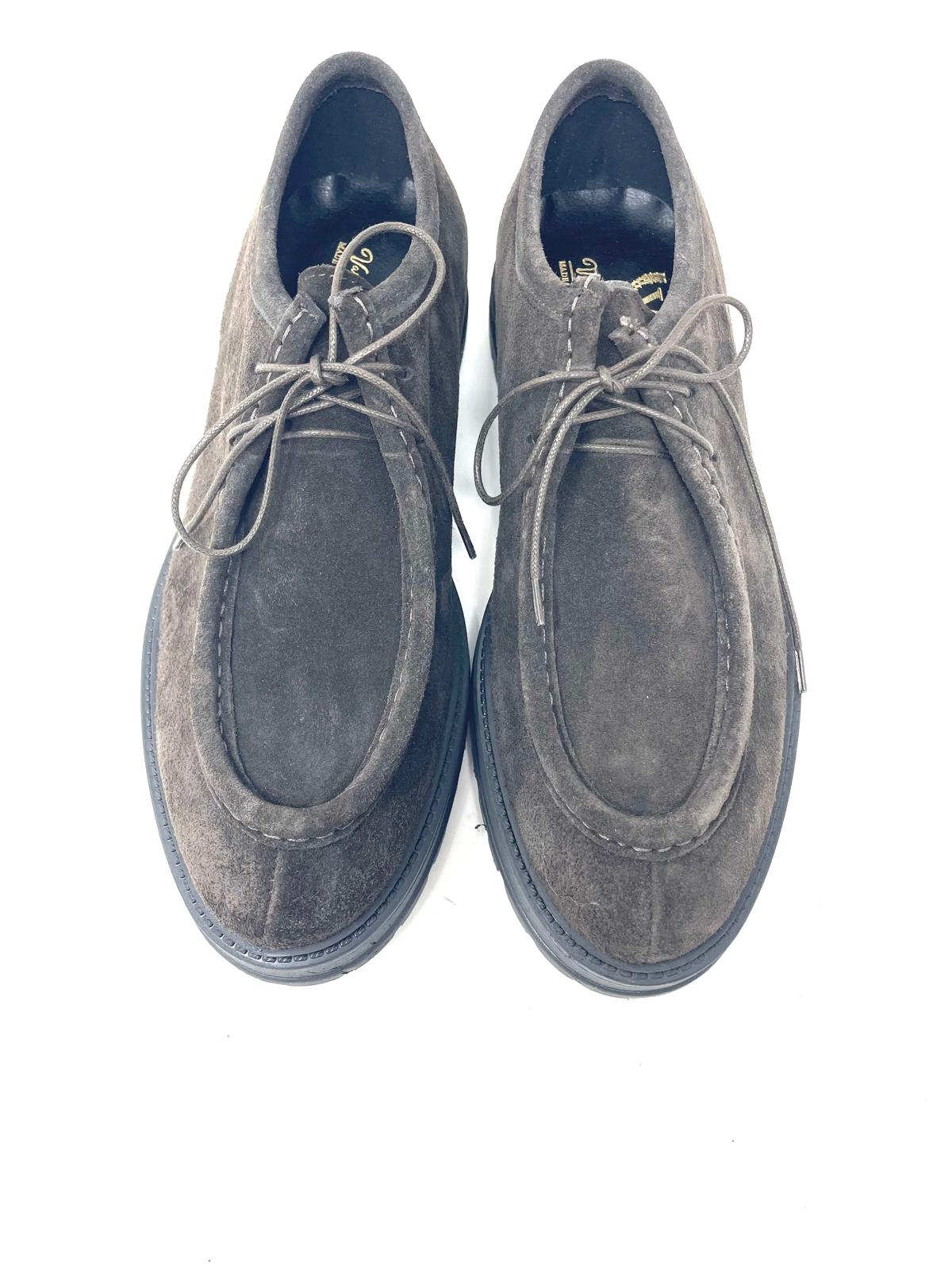 Scarpa modello ingegnere cucita a mano in vera pelle scamosciata  made in italy