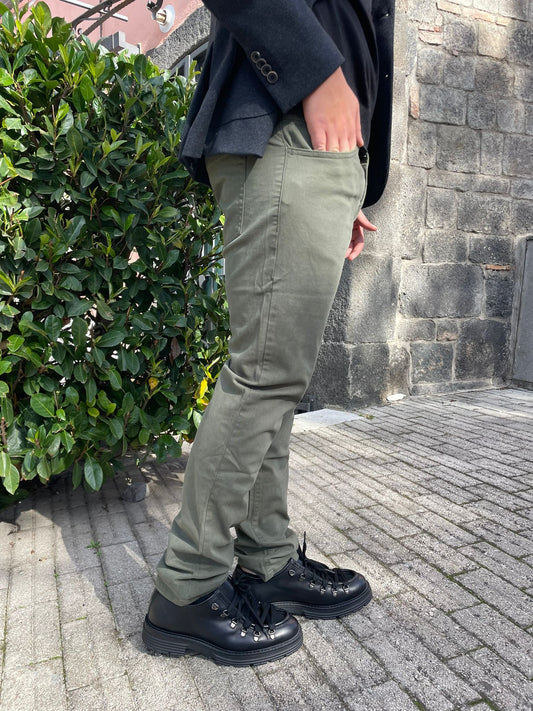 Pantalone 5 tasche tessuto elasticizzato