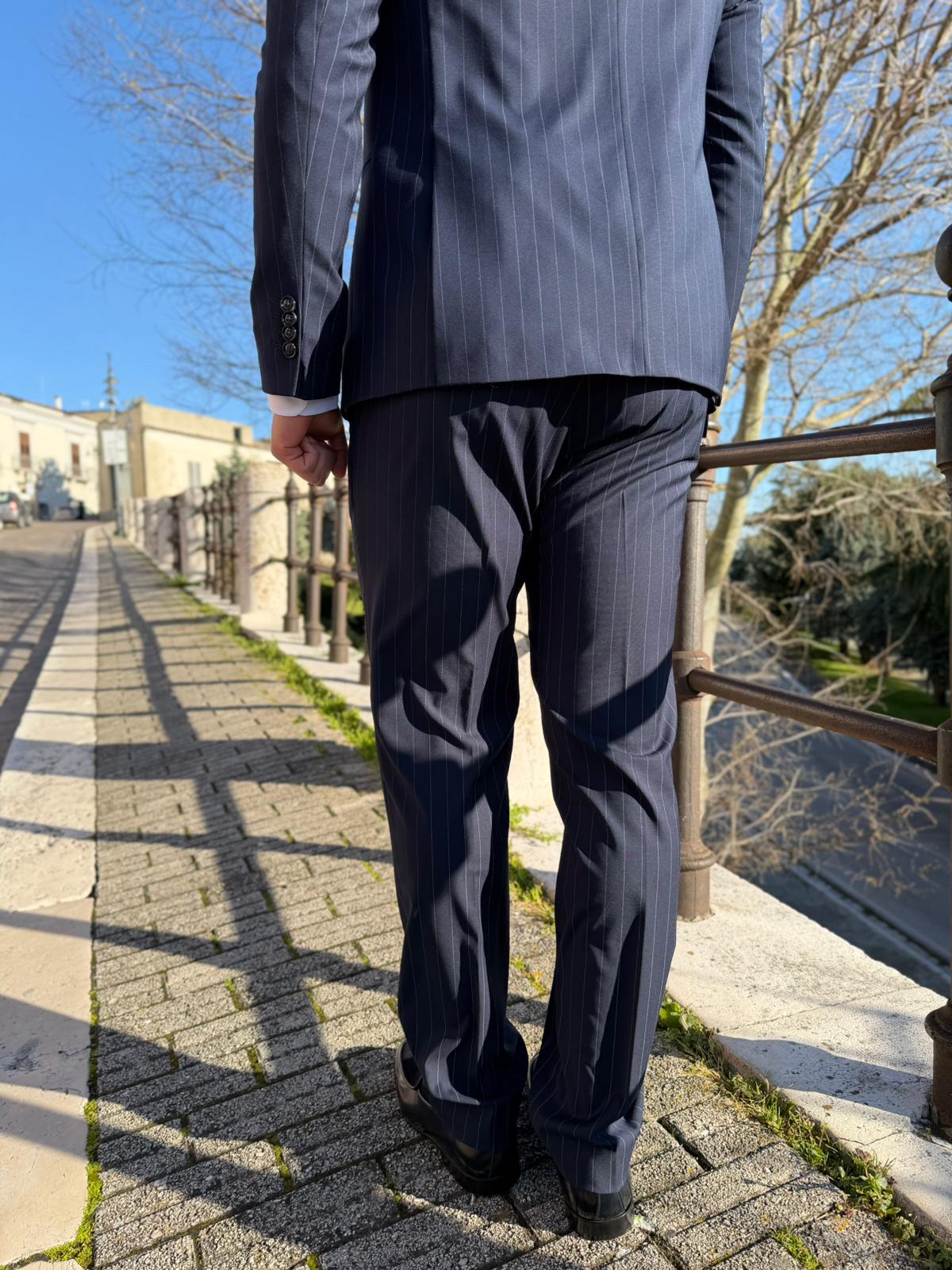 Abito Uomo Gessato Modello Michelangelo – Petto a Lancia Slim Sartoriale