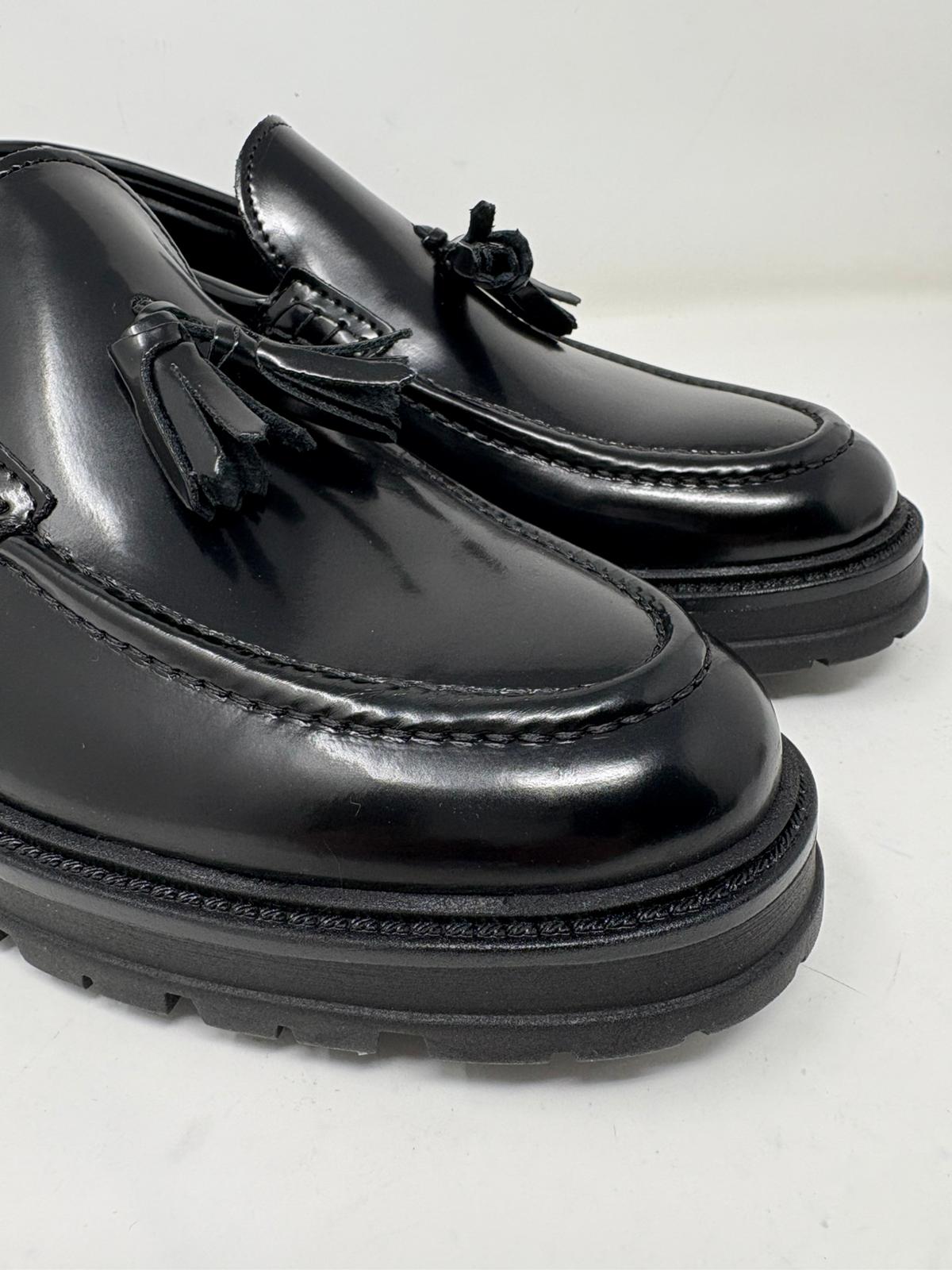Mocassino nappine pelle abrasivata fondo gomma MADE IN ITALY