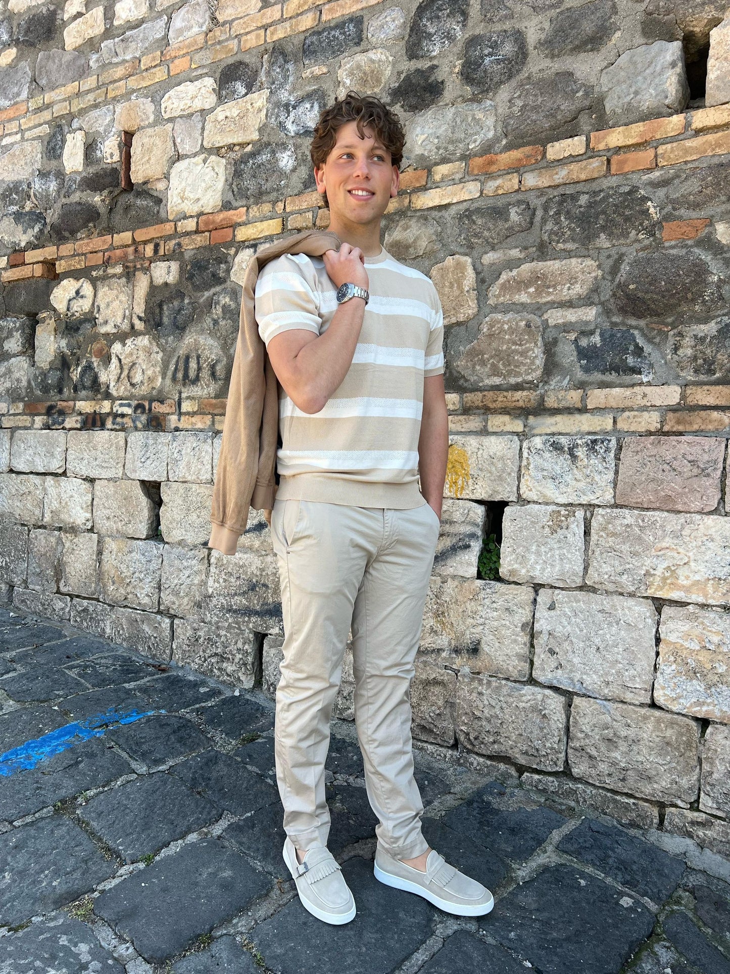 Maglia Girocollo Rigata Uomo Traforata – Stile e Freschezza Estiva