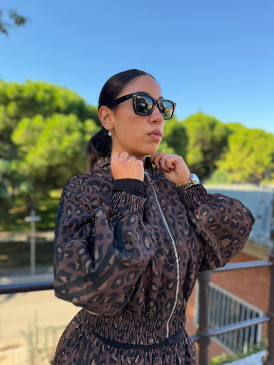 GIUBBOTTO DONNA CROP MACULATO IN TESSUTO TECNICO