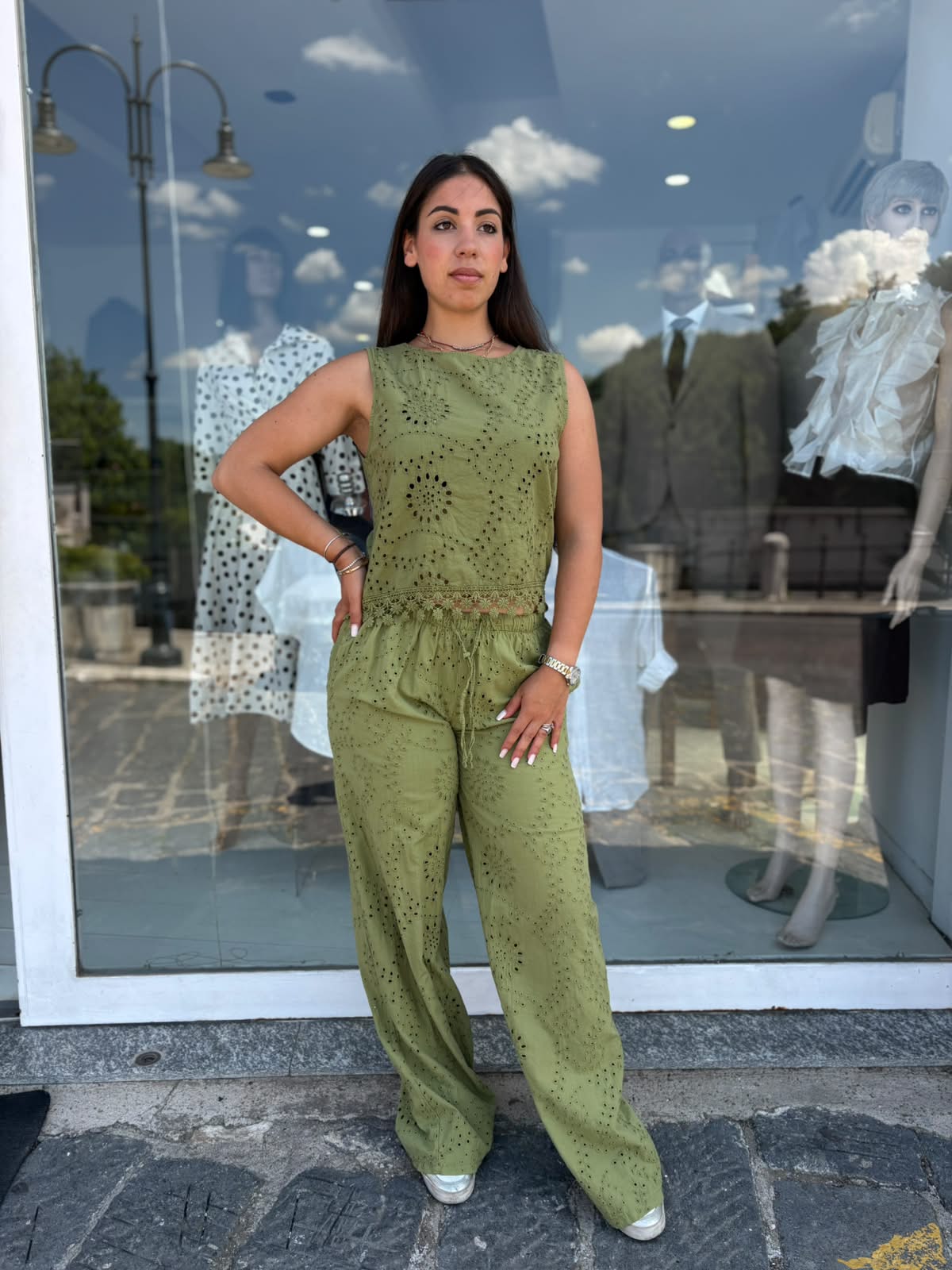 completo Donna con Gilet Corto in Pizzo San Gallo