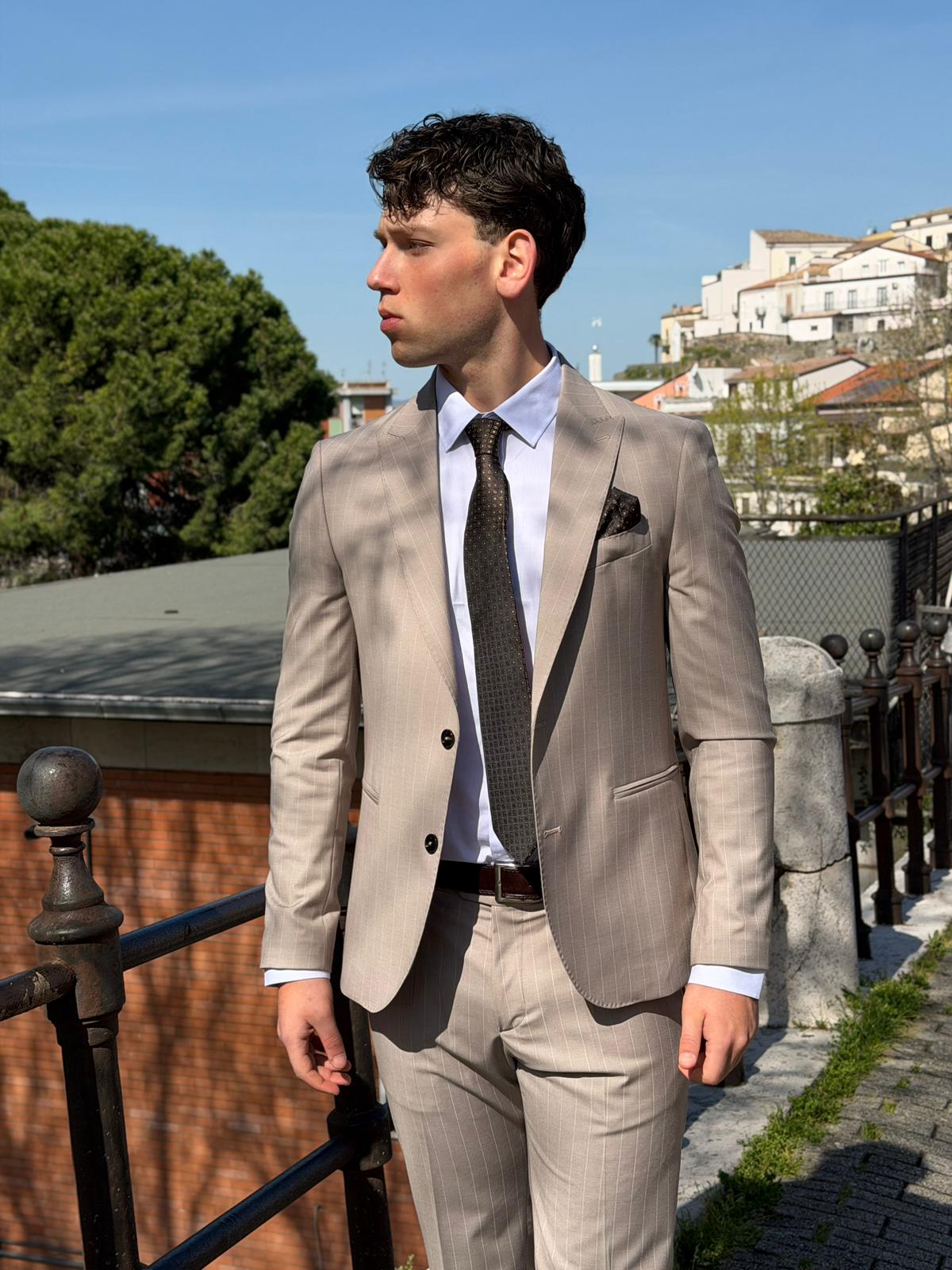 Abito Uomo Gessato Modello Michelangelo – Petto a Lancia Slim Sartoriale