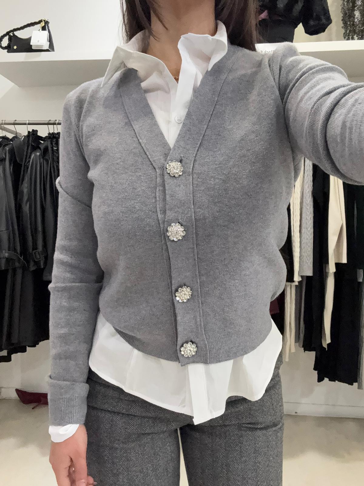 Maglia cardigan bottoni gioiello