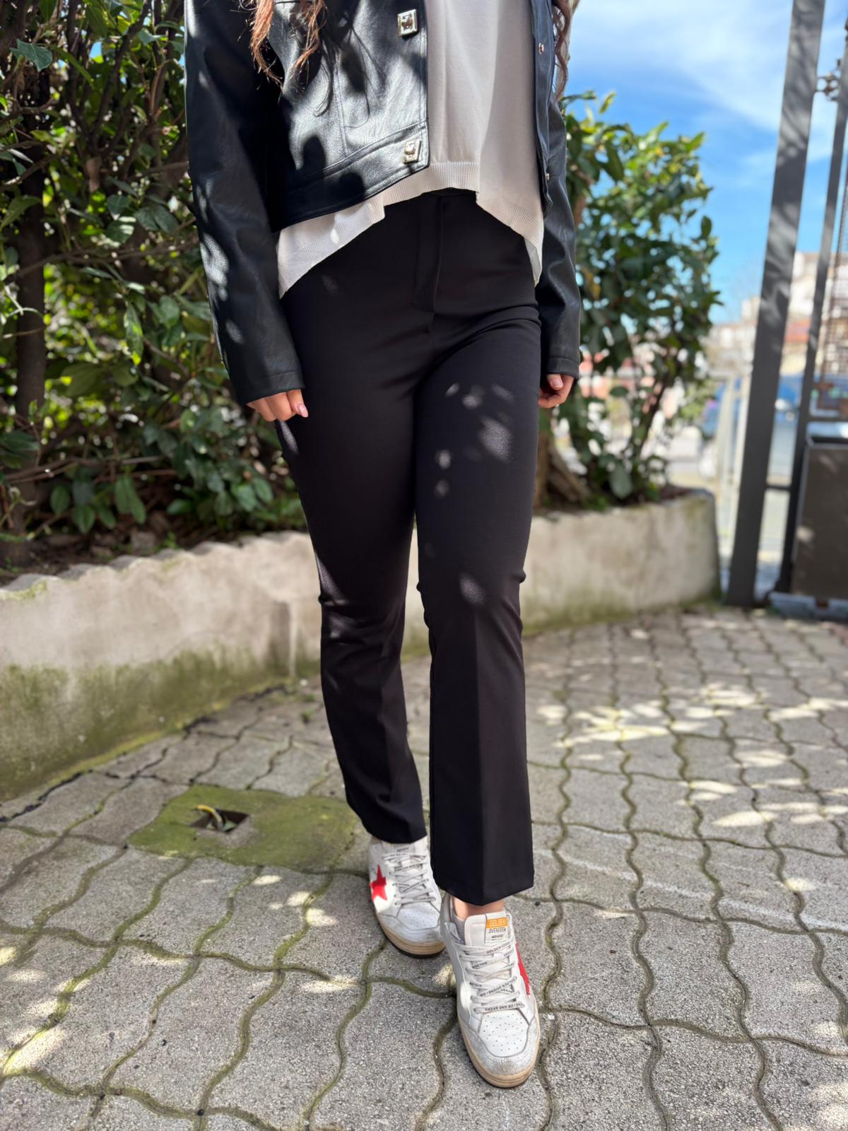 Pantalone Trombetta in Tessuto Milano con Elastico in Vita