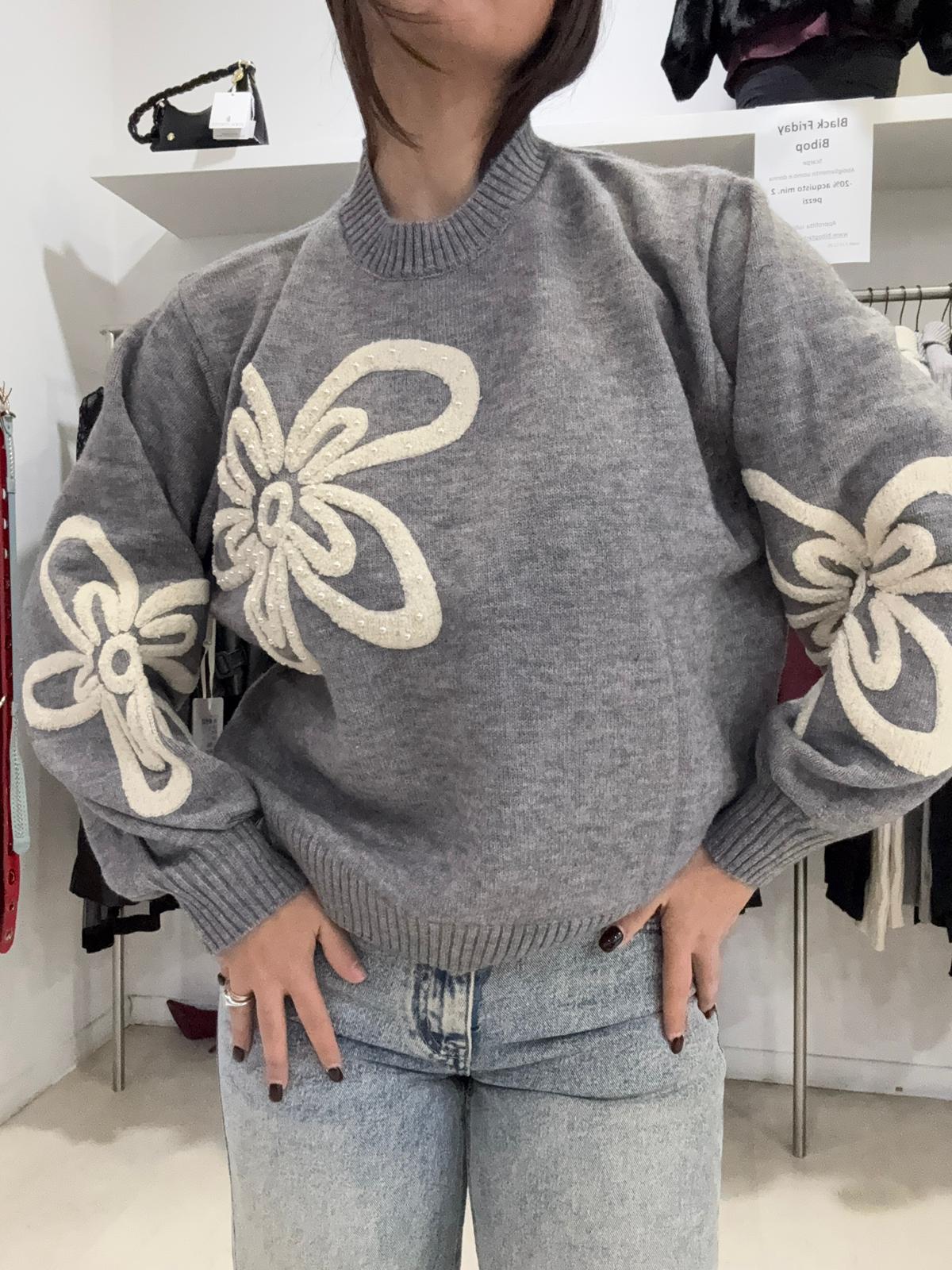 Maglia con Fiore e Perle