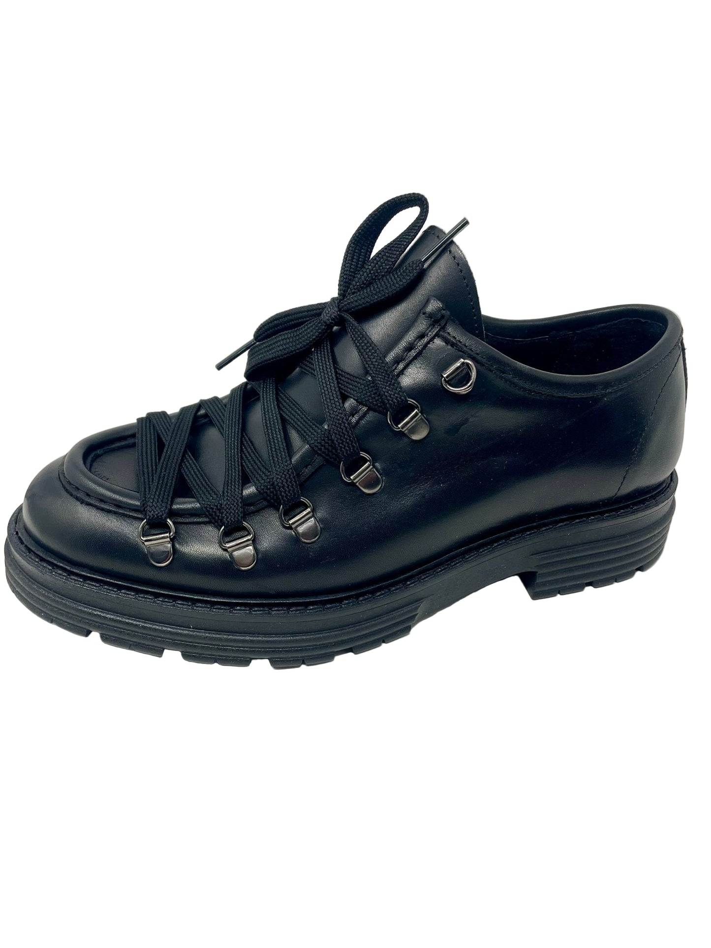 Pedula bassa in pelle di vitello fondo vibram