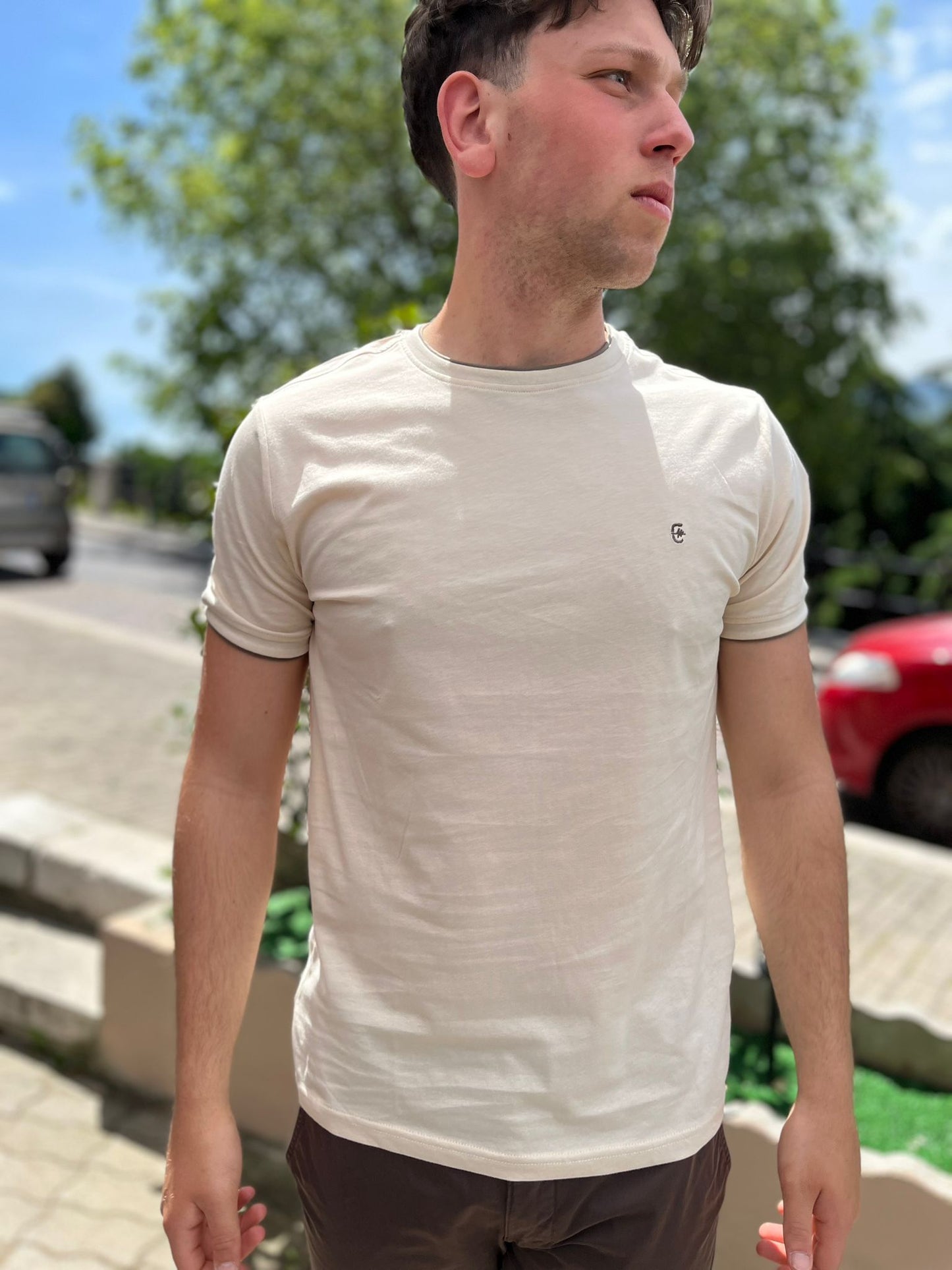 T-Shirt con Profilo a Contrasto – Uomo