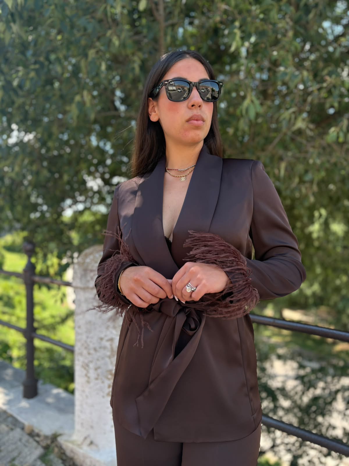 Completo Donna in Raso con Piume