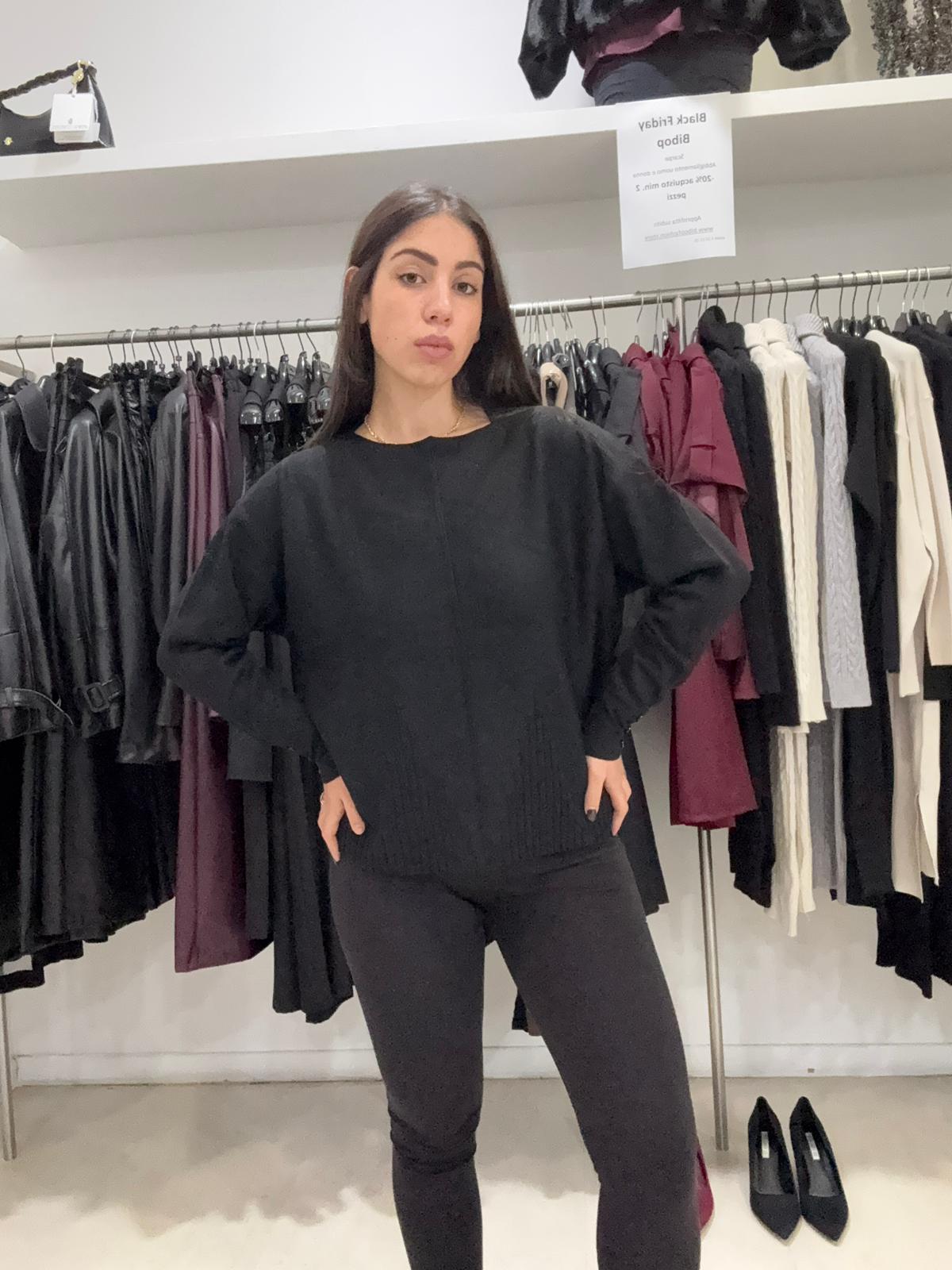 Maglia over con cuciture