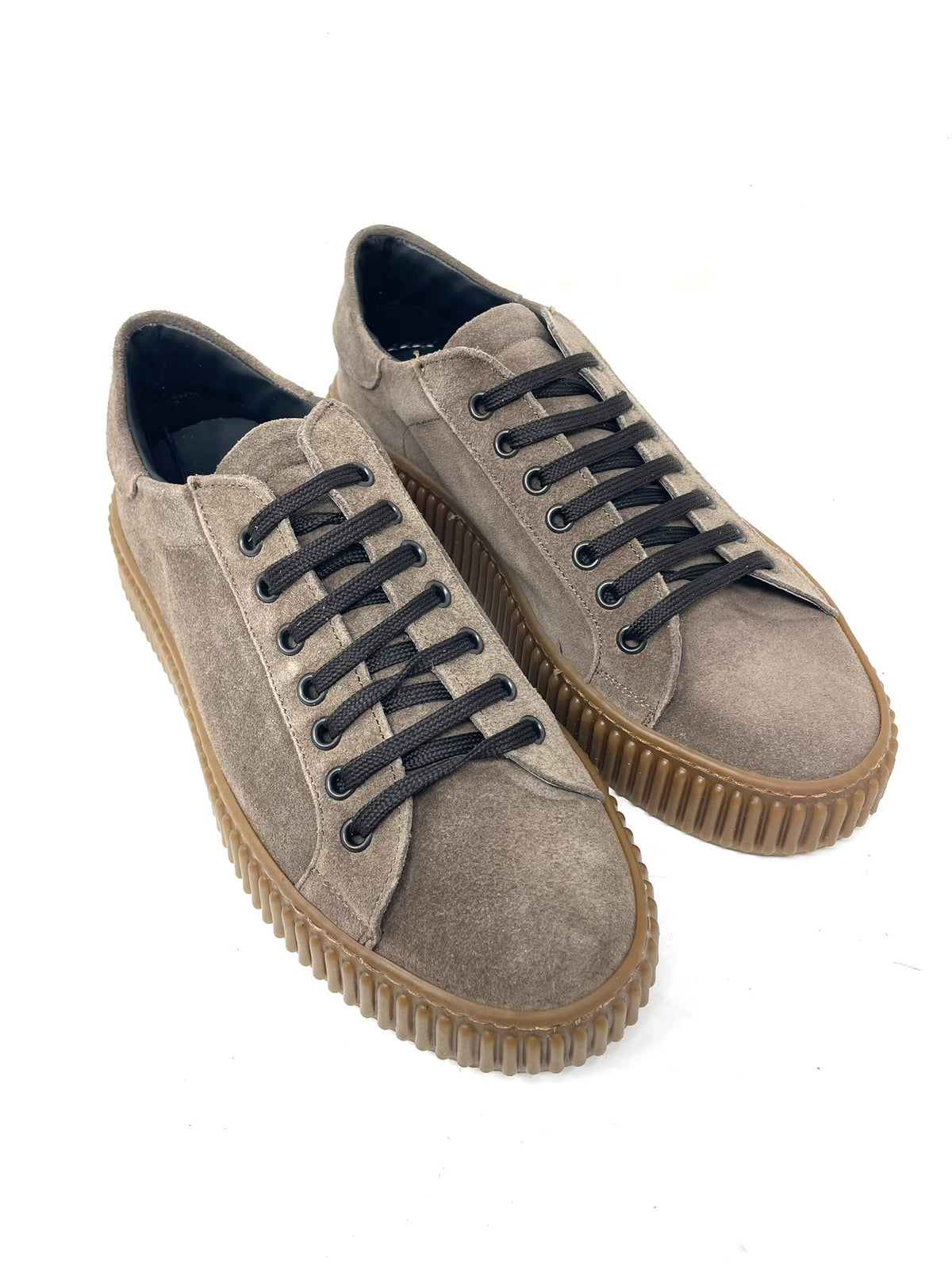 Sneaker Uomo in Vera Pelle Scamosciata – Fondo Alto Liquirizia Made in Italy