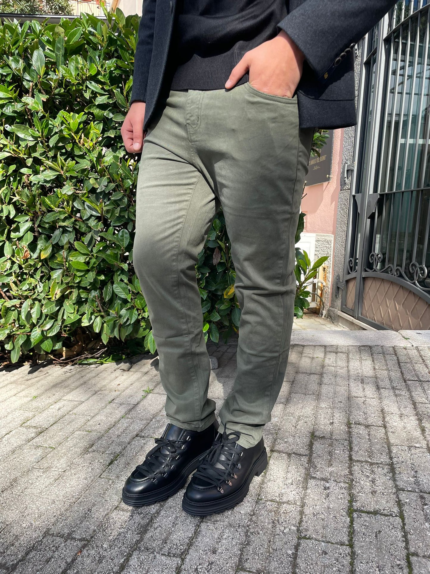 Pantalone 5 tasche tessuto elasticizzato