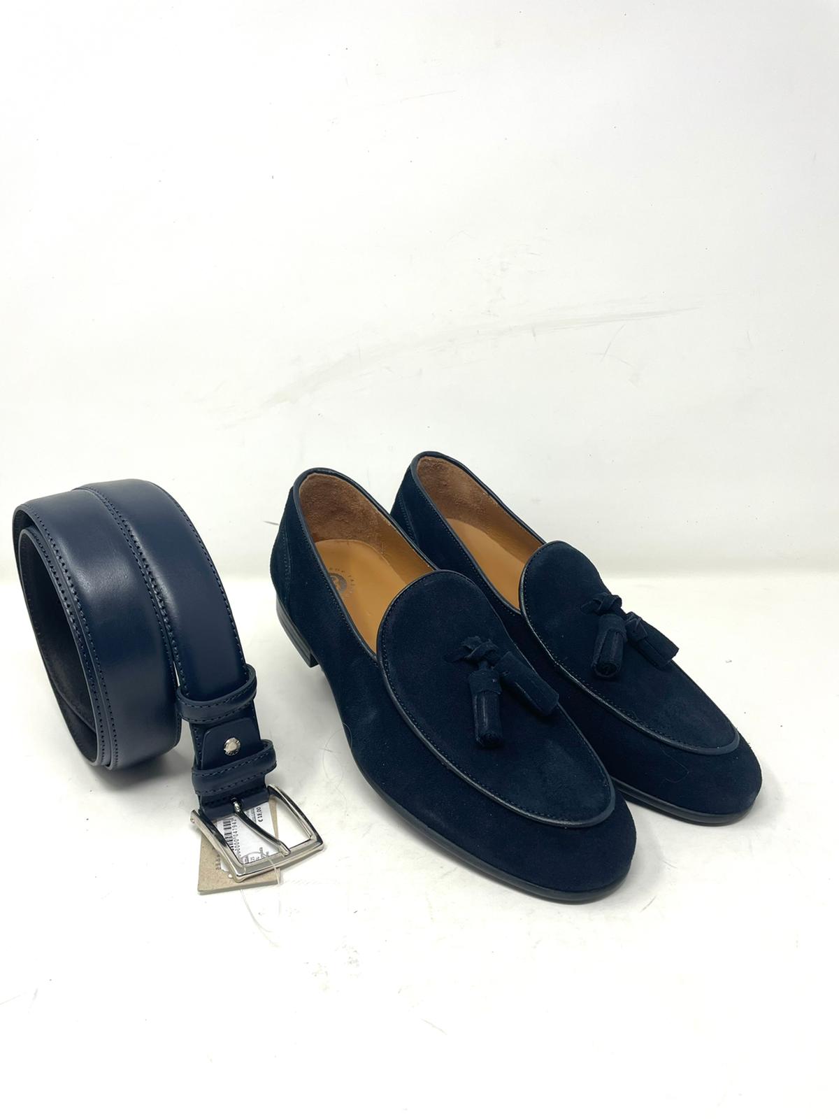 Suede moccasin with rubber bottom drawstring