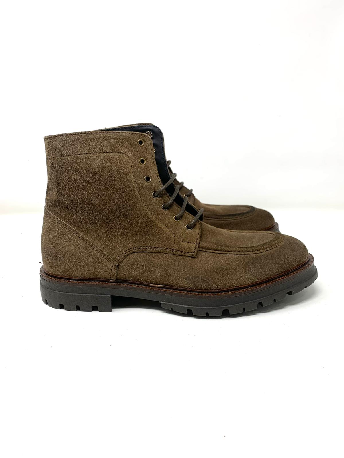 Scarpa alta stringata fondo light pelle scamosciata