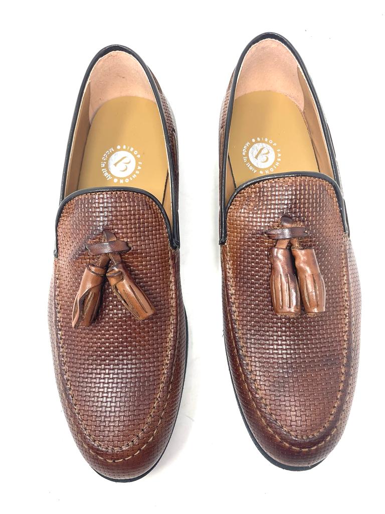 Men's woven leather moccasin with tassels
 made in Italy