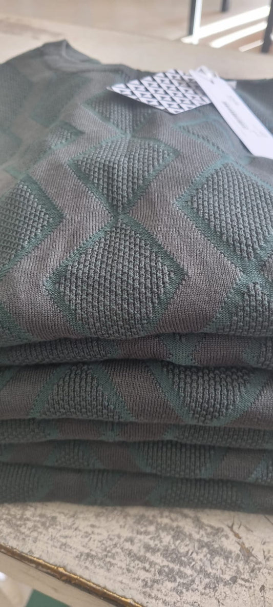 Maglia girocollo uomo fantasia sotto giacca