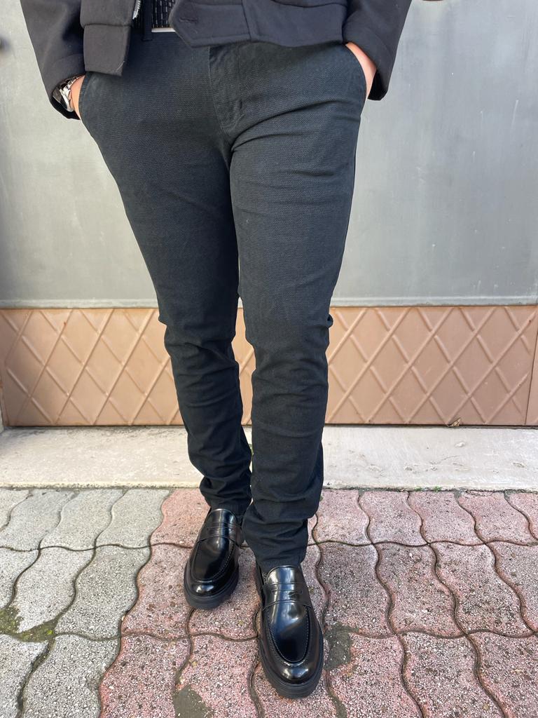 Micro patterned trousers