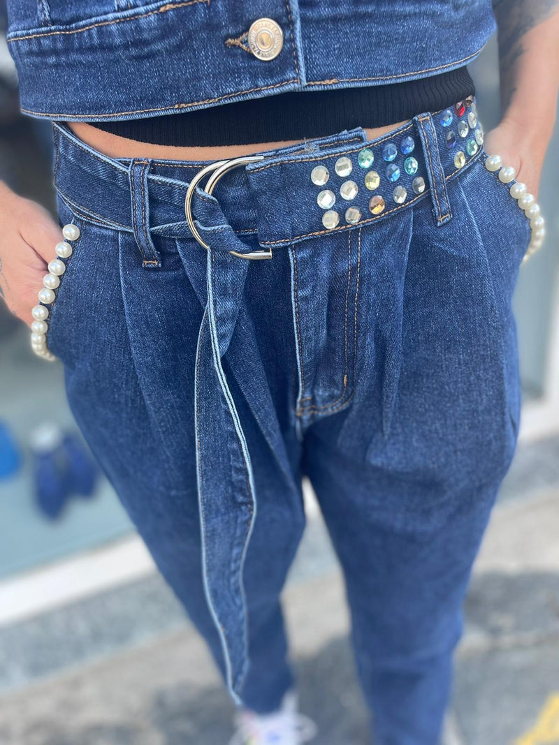 Jeans con pietre e perle