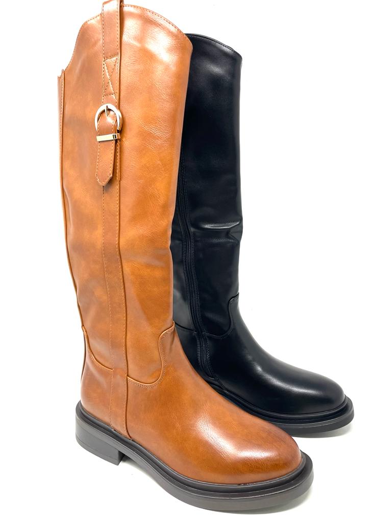 High boot with side strap heel 4