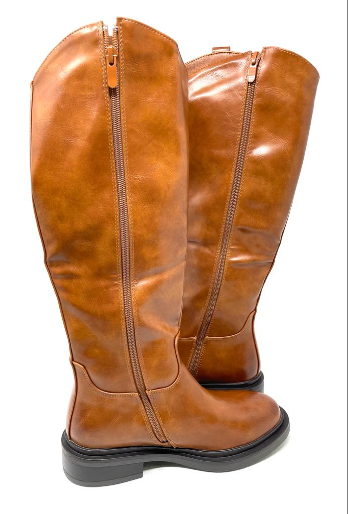 High boot with side strap heel 4