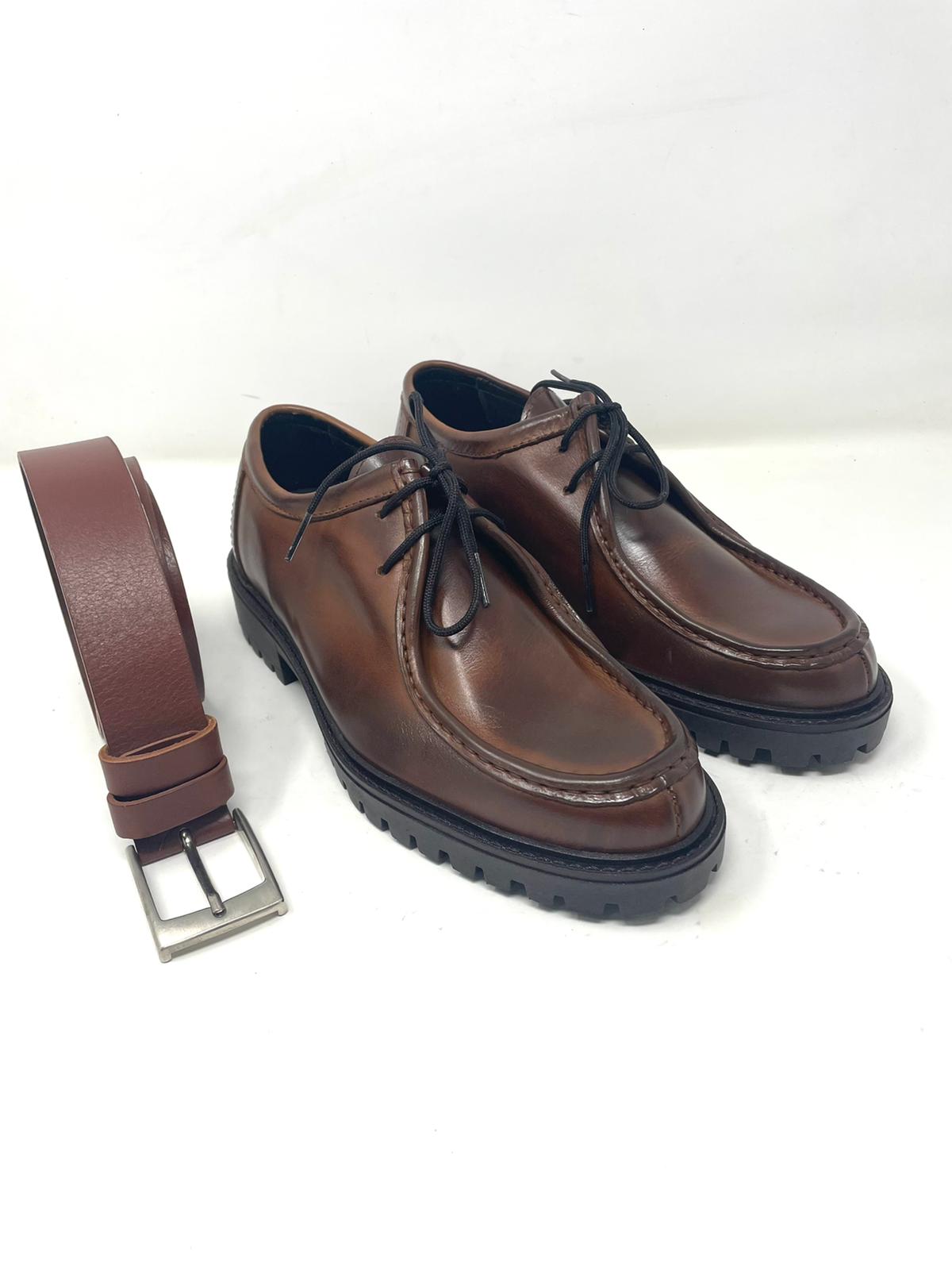 Scarpa modello ingegnere cucita a mano in vera pelle made in italy