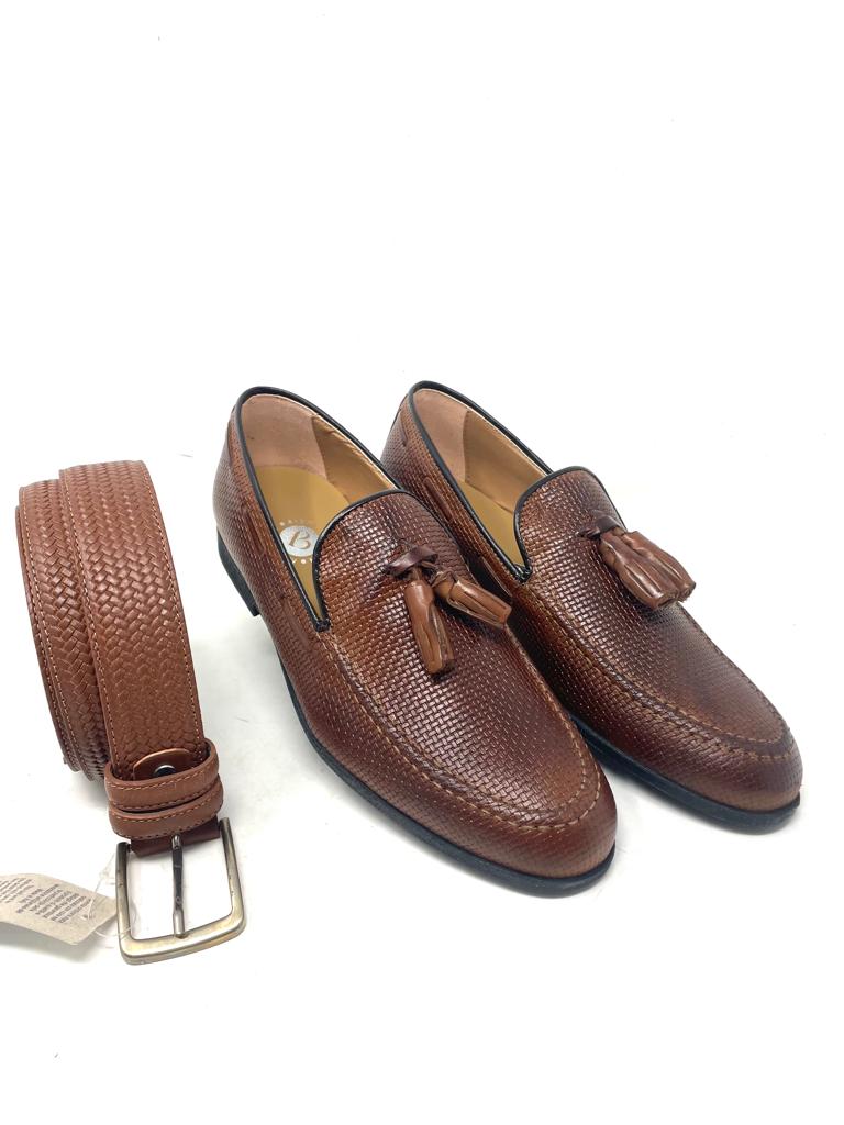 Men's woven leather moccasin with tassels
 made in Italy