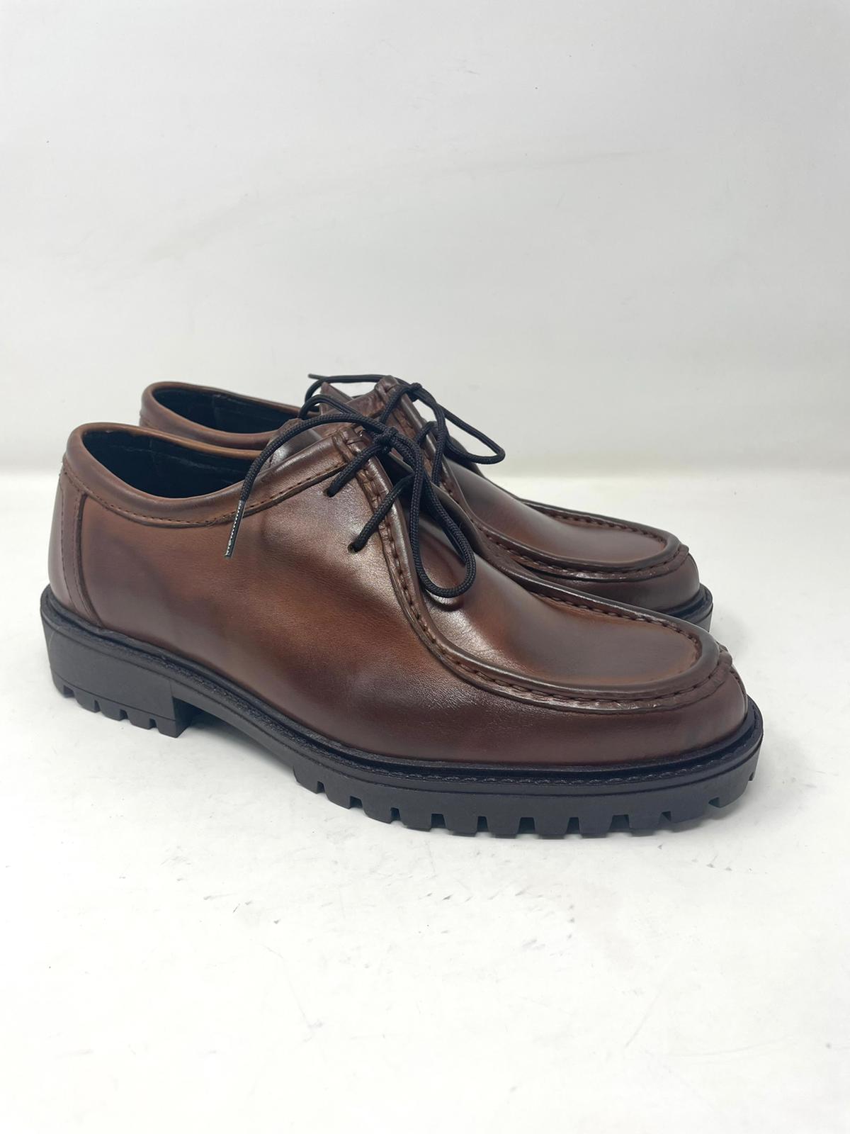 Scarpa modello ingegnere cucita a mano in vera pelle made in italy