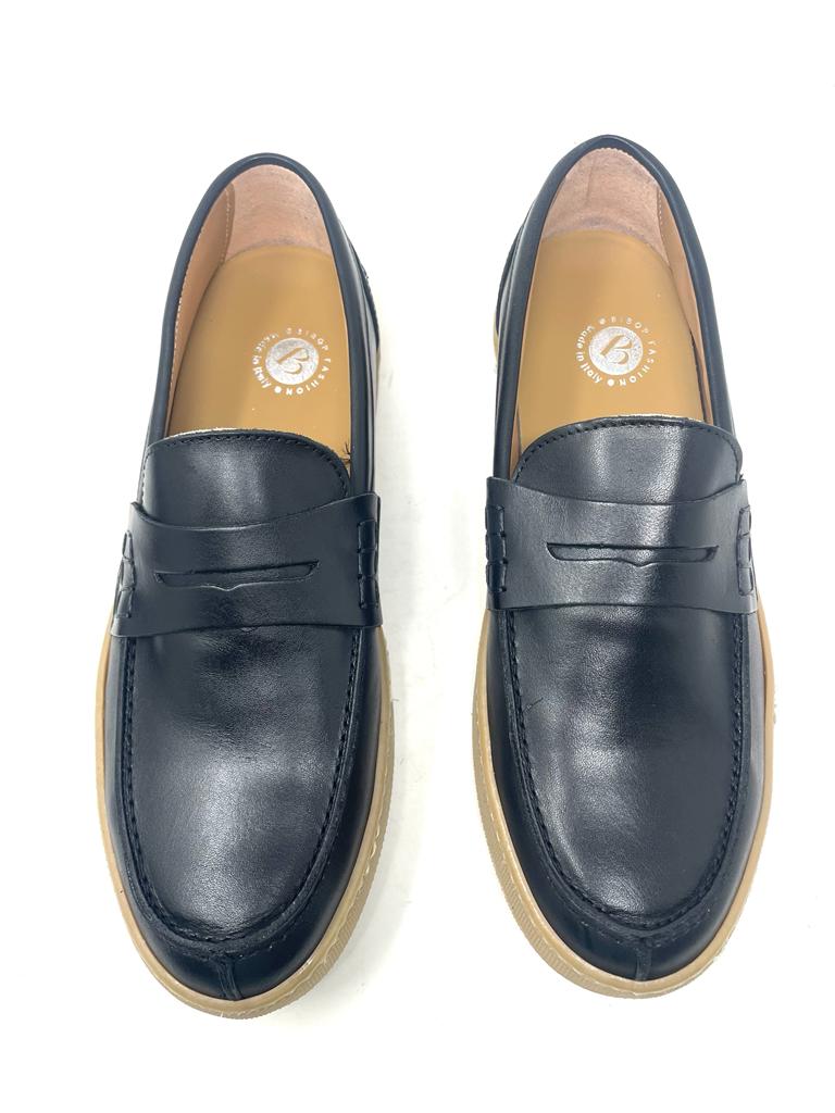Real leather boat moccasin with amber base