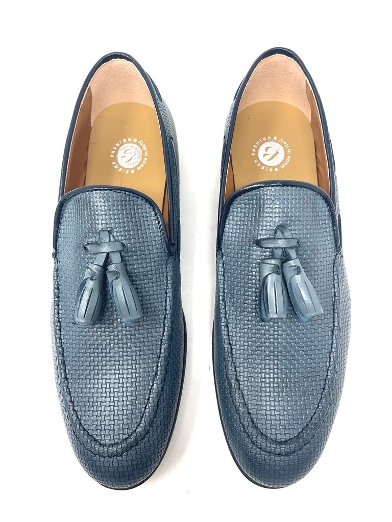 Men's woven leather moccasin with tassels
 made in Italy