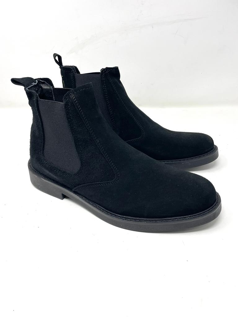 Beatles real suede leather with light rubber sole