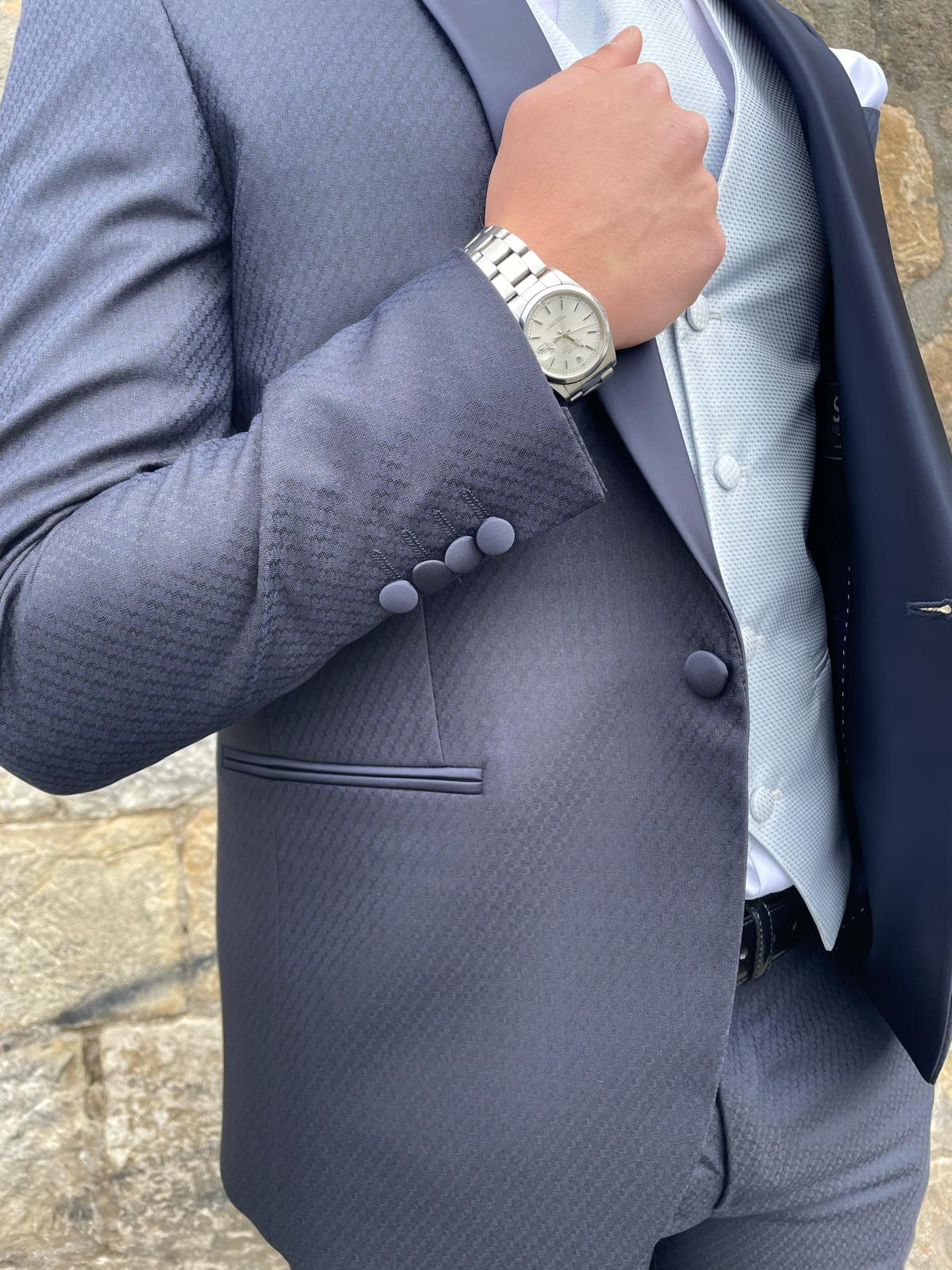 Abito smoking 2 pezzi mod Mertens S 17 Milano
tessuto damascato elegante
