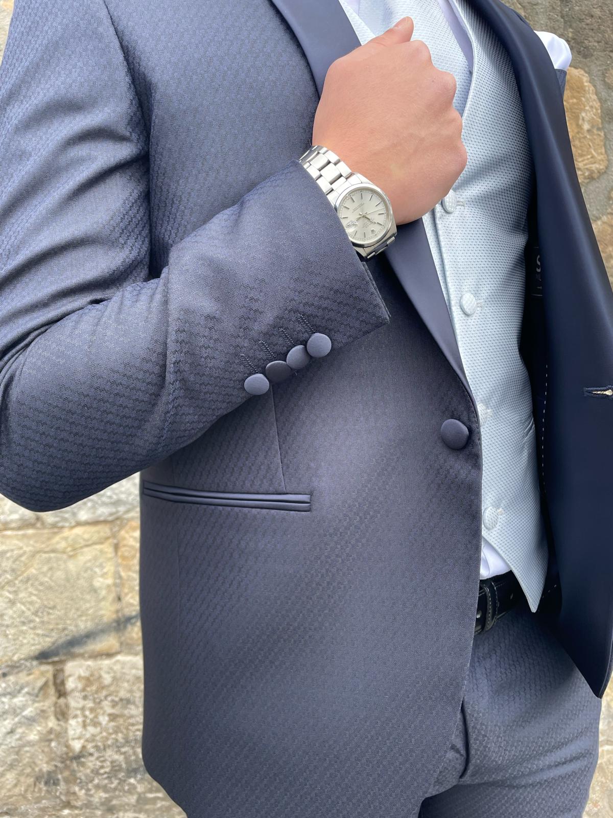 Abito smoking 2 pezzi mod Mertens S 17 Milano
tessuto damascato elegante