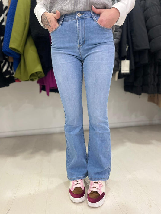 Jeans zampa chiaro