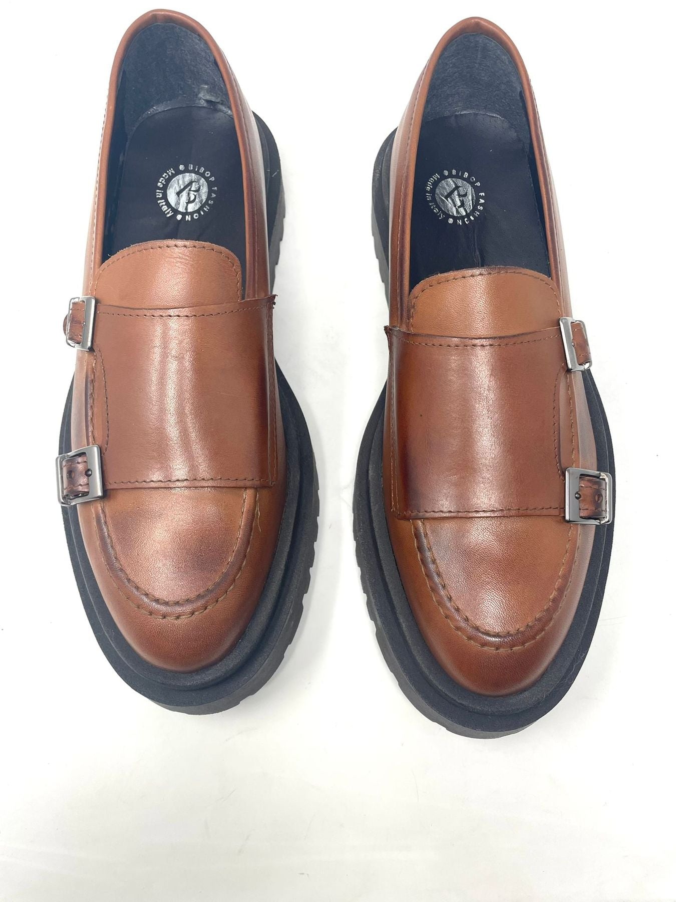 Real leather amber bottom rock climbing moccasin made in Italy