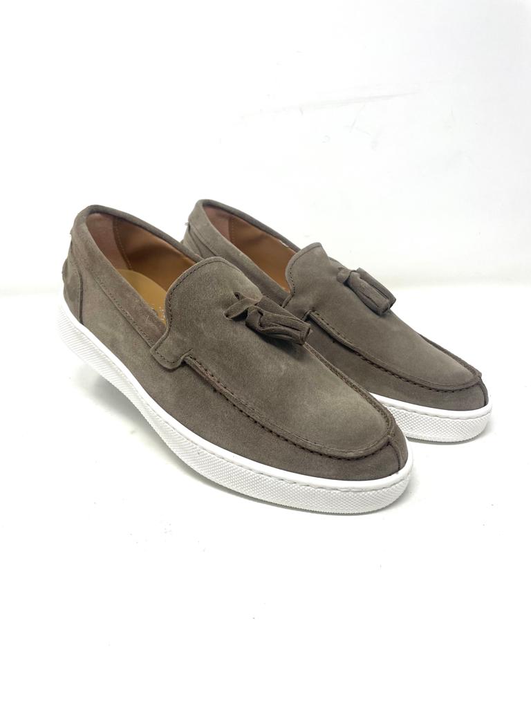 Boat moccasin with tassels in suede rubber sole
