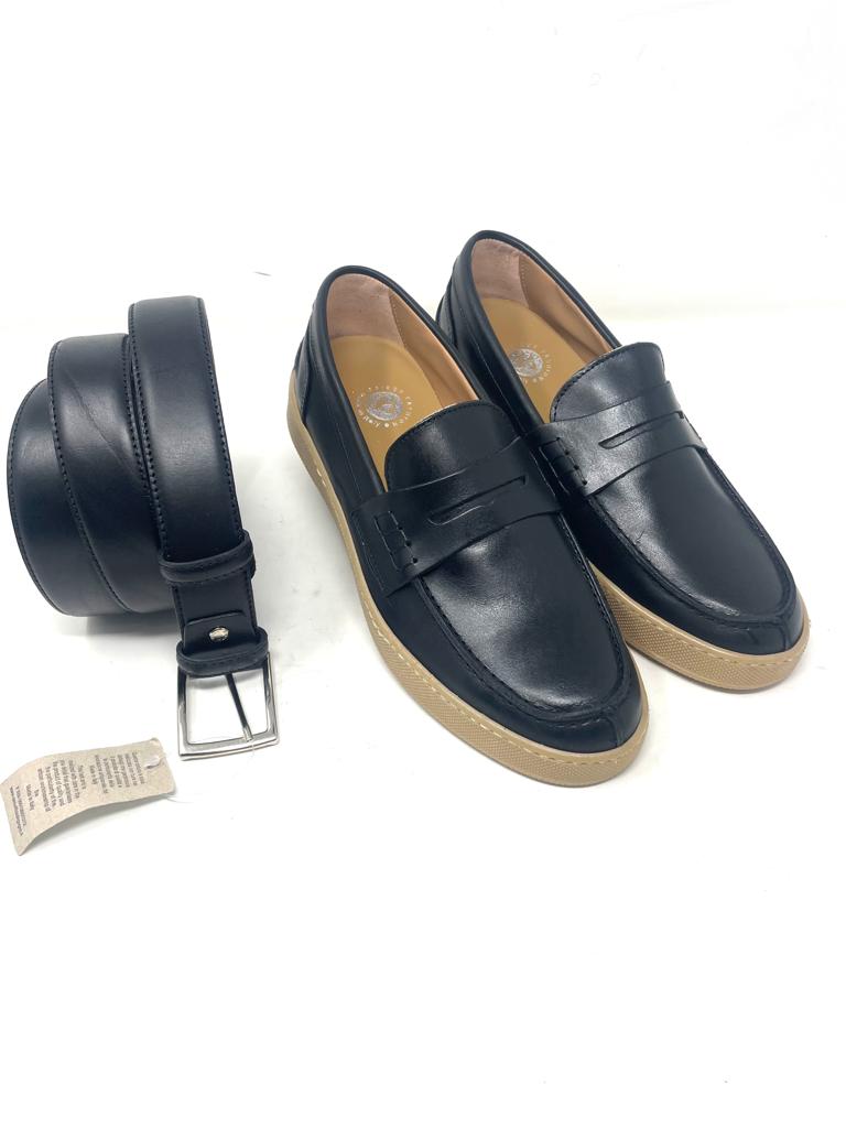 Real leather boat moccasin with amber base