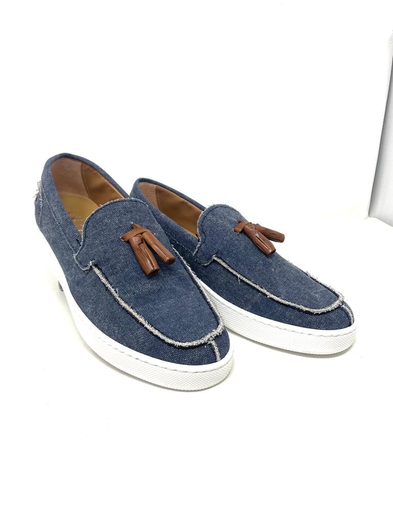 Mocassino jeans nappine pelle
fondo gomma