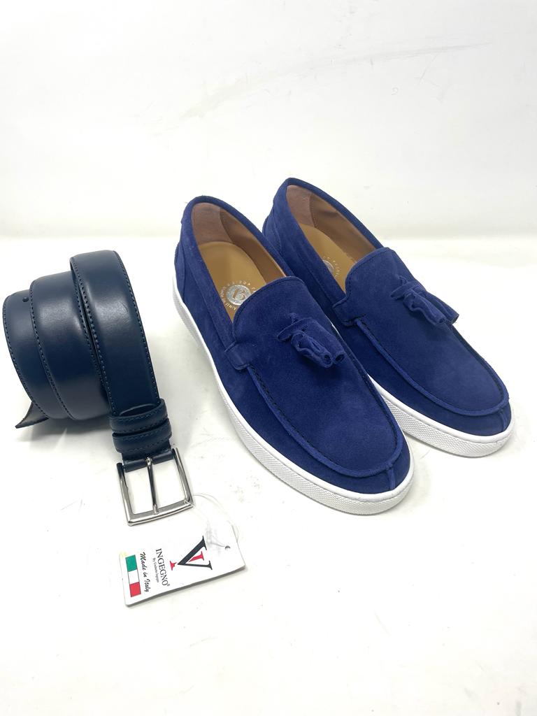 Boat moccasin with tassels in suede rubber sole