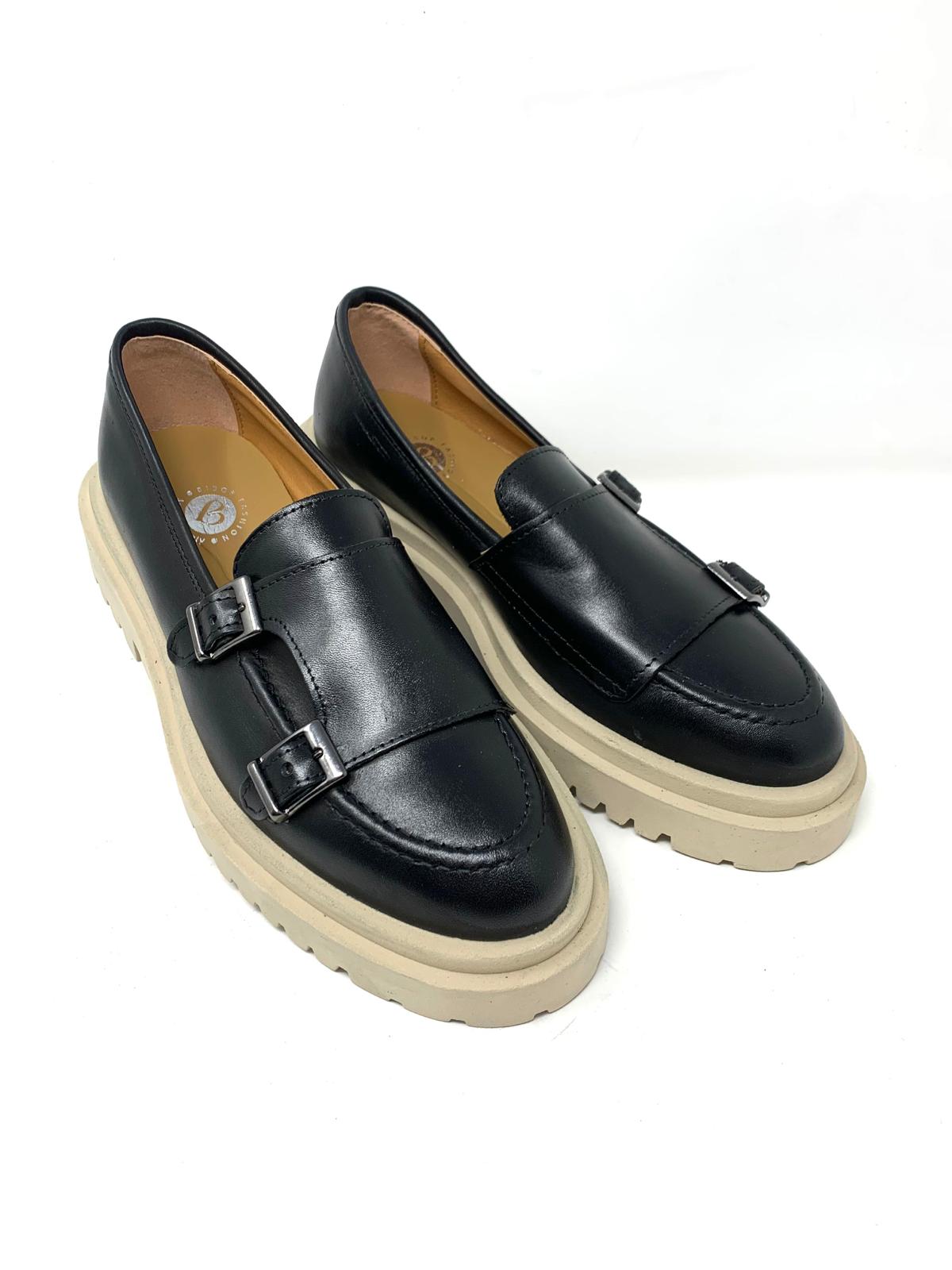 Real leather amber bottom rock climbing moccasin made in Italy