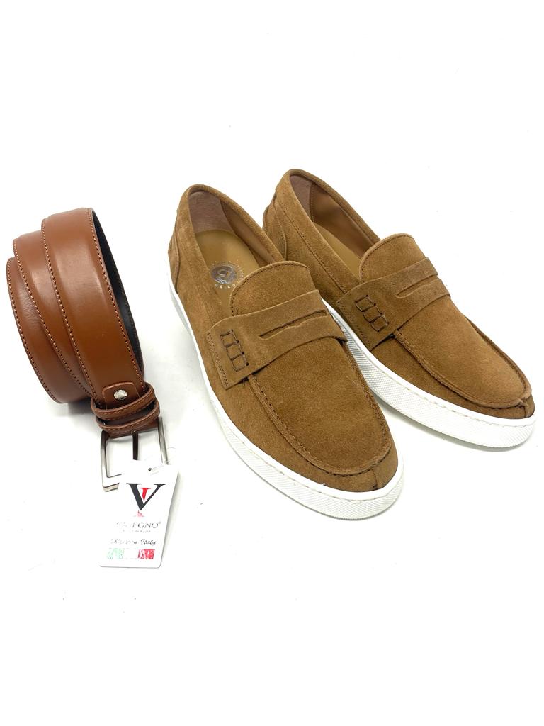 Suede moccasin
 Stitched rubber boat bottom