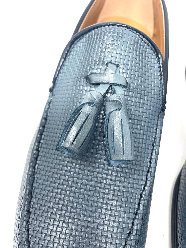 Men's woven leather moccasin with tassels
 made in Italy