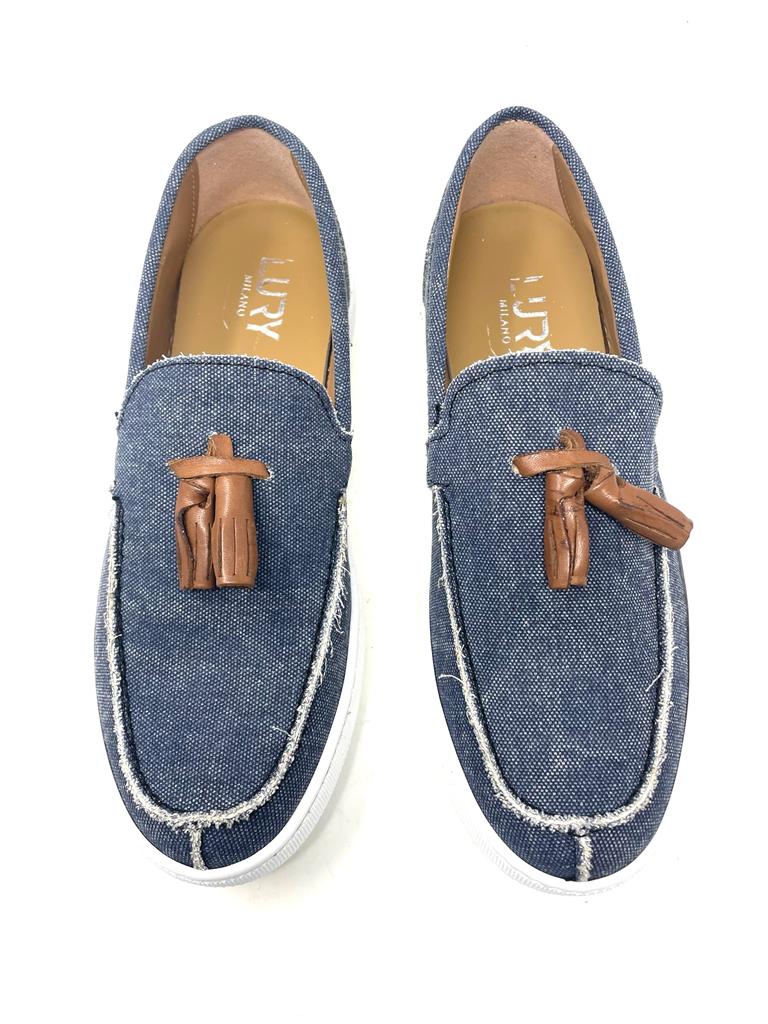 Mocassino jeans nappine pelle
fondo gomma