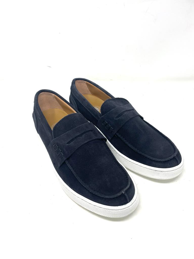 Suede moccasin
 Stitched rubber boat bottom